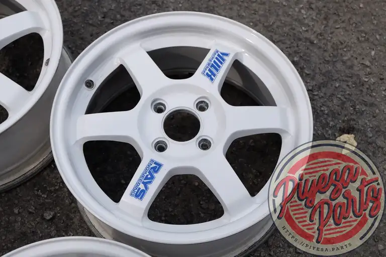 Rays Volk Racing TE37 15x6.5 +45 4x100