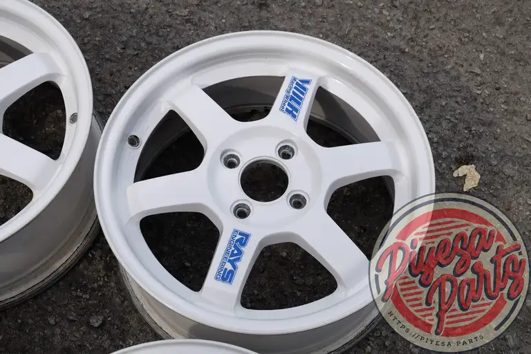 Rays Volk Racing TE37 15x6.5 +45 4x100