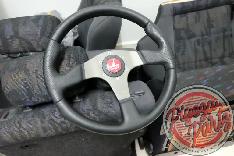 Momo Steering Wheel + Tom's Horn Button