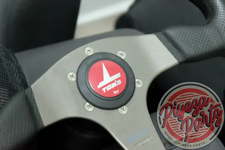 Momo Steering Wheel + Tom's Horn Button