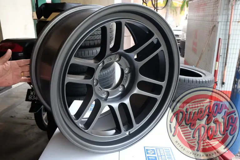 Brand New Enkei RPT1 18x9 0 6x139.7