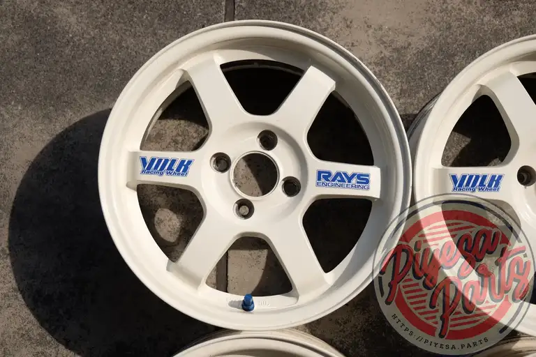 Rays Volk Racing TE37 15x6.5 +35 4x100