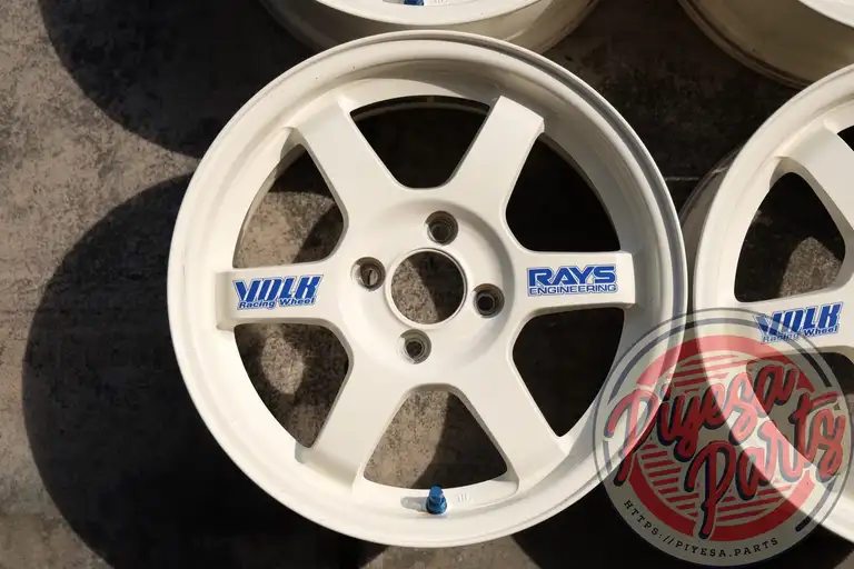 Rays Volk Racing TE37 15x6.5 +35 4x100