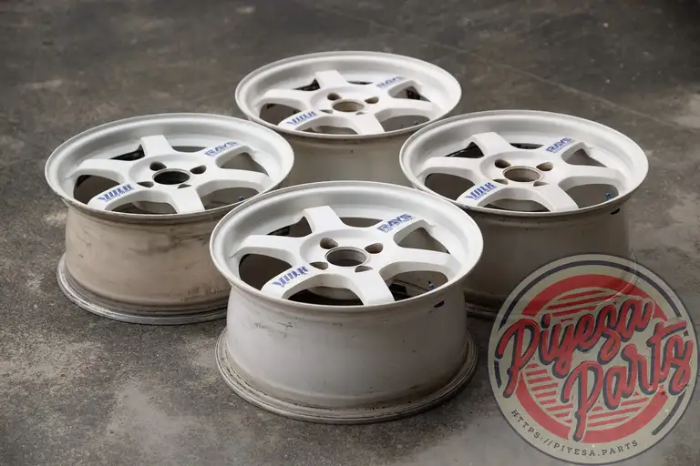 Rays Volk Racing TE37 15x7 +35 4x100