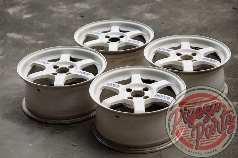 Rays Volk Racing TE37 15x7 +35 4x100