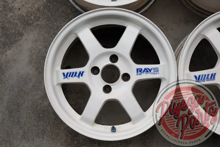 Rays Volk Racing TE37 15x7 +35 4x100