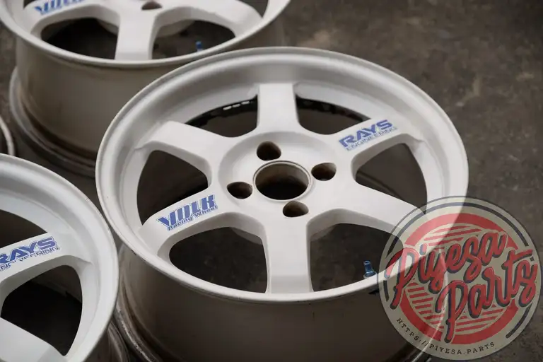 Rays Volk Racing TE37 15x7 +35 4x100