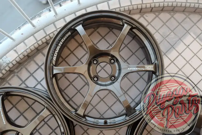 Yokohama Advan RG2 17x7.5 +41 4x100