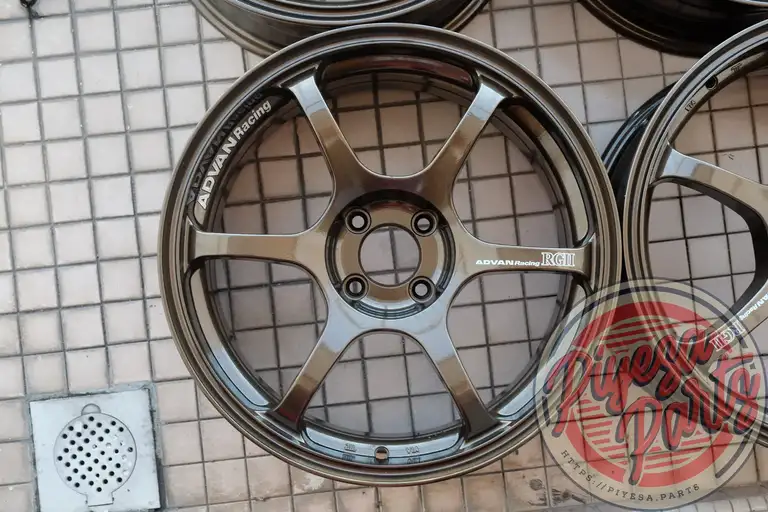 Yokohama Advan RG2 17x7.5 +41 4x100