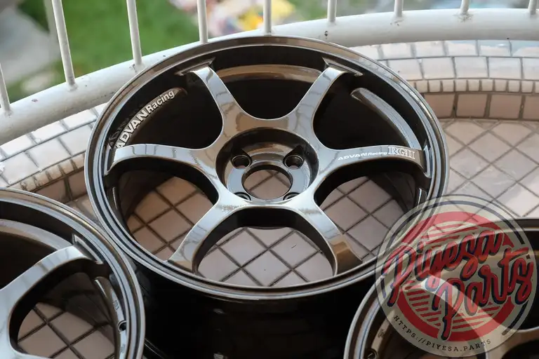 Yokohama Advan RG2 17x7.5 +41 4x100
