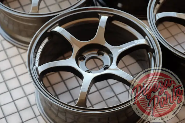 Yokohama Advan RG2 17x7.5 +41 4x100