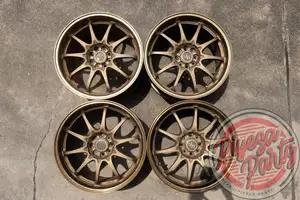 Rays VR CE28N 17x7.5 +33 4x100