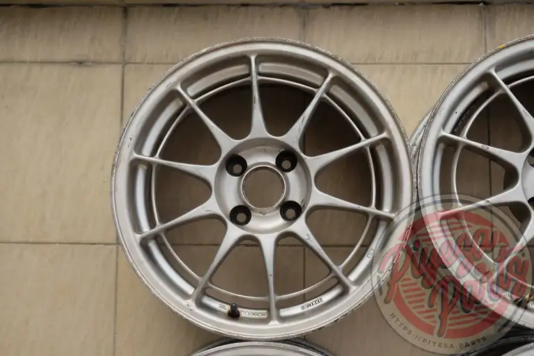 Enkei NT03 15x7 +35 4x100
