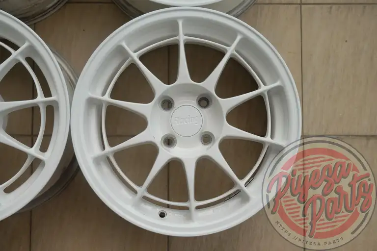Enkei NT03 15x7 +35 4x100