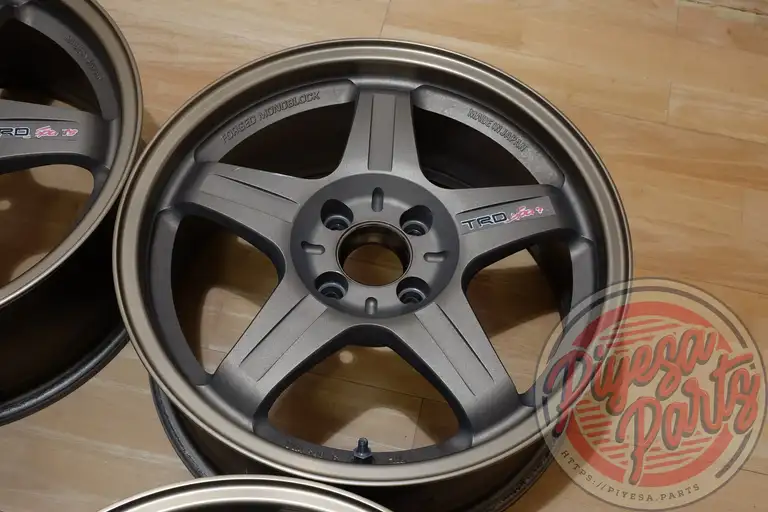 TRD T3 16x7 +33 4x100