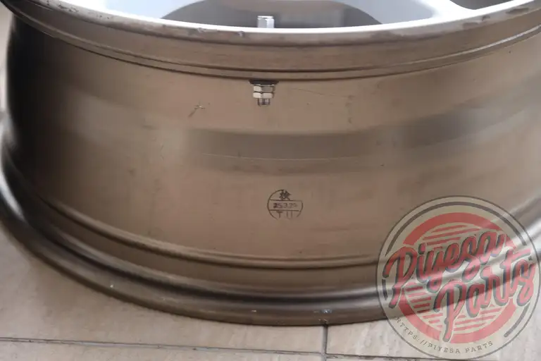 Buddy Club P1 Racing 17x7 +43 4x100