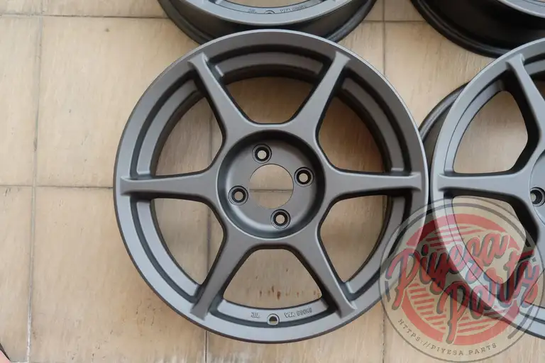 Buddy Club P1 Racing 16x7 +35 4x100