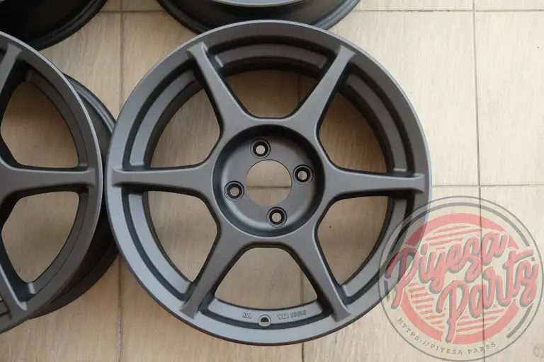 Buddy Club P1 Racing 16x7 +35 4x100