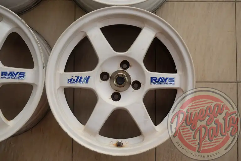 Rays TE37 16x7 +33 4x100