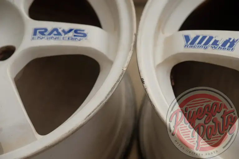 Rays TE37 16x7 +33 4x100