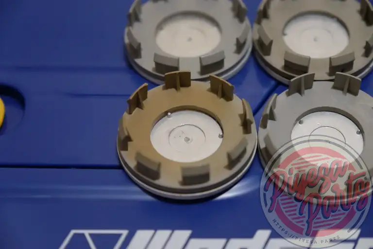 Enkei NT03 Centercaps