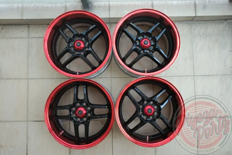 Tom's New Action 15x7 +35 4x100