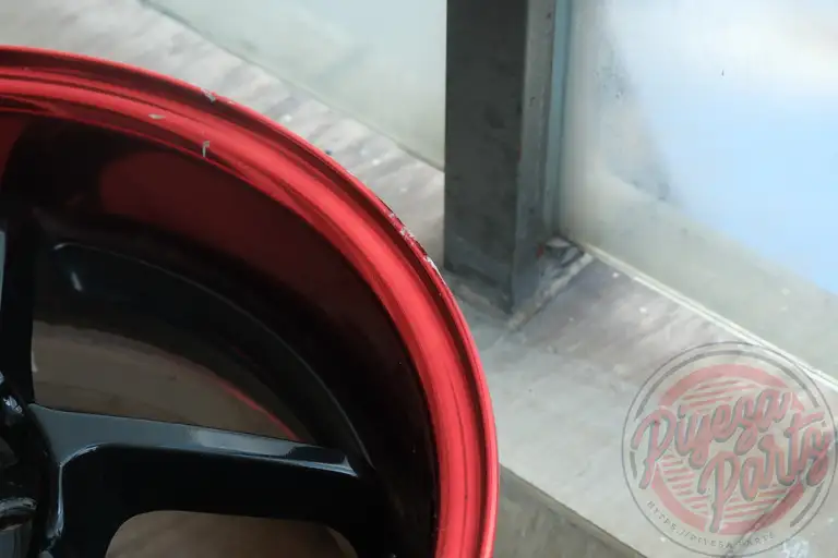 Tom's New Action 15x7 +35 4x100