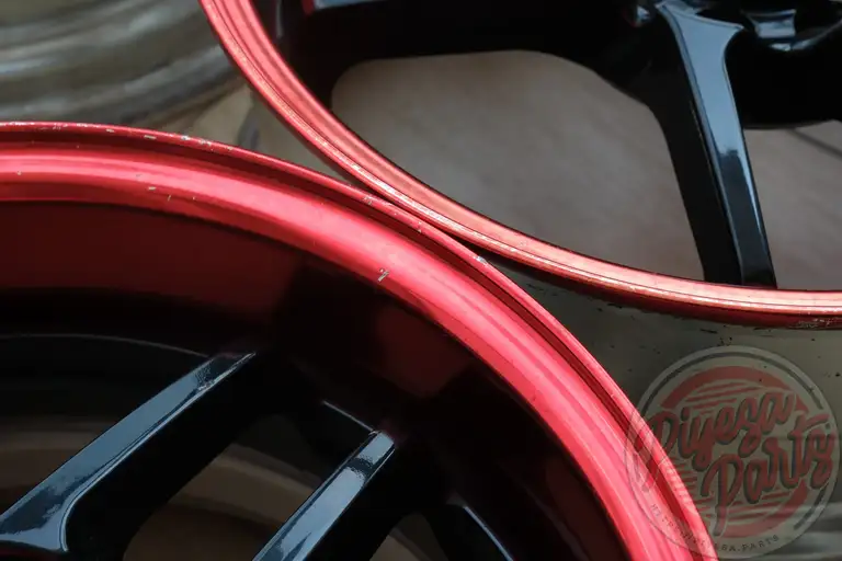 Tom's New Action 15x7 +35 4x100