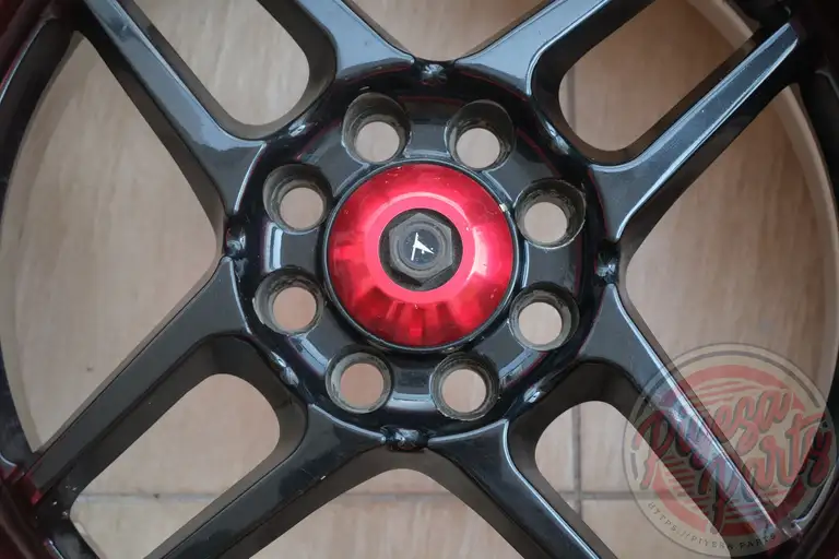 Tom's New Action 15x7 +35 4x100
