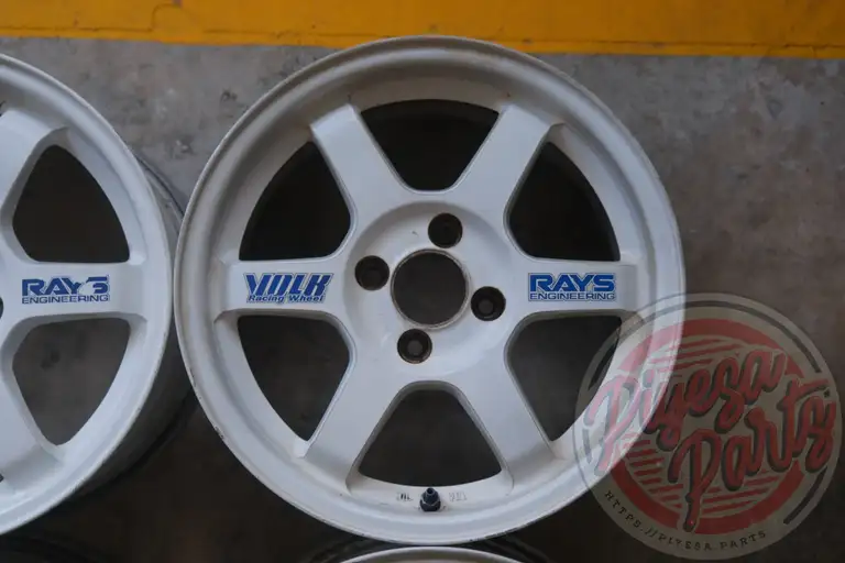 Rays TE37 15x7 +35 4x100