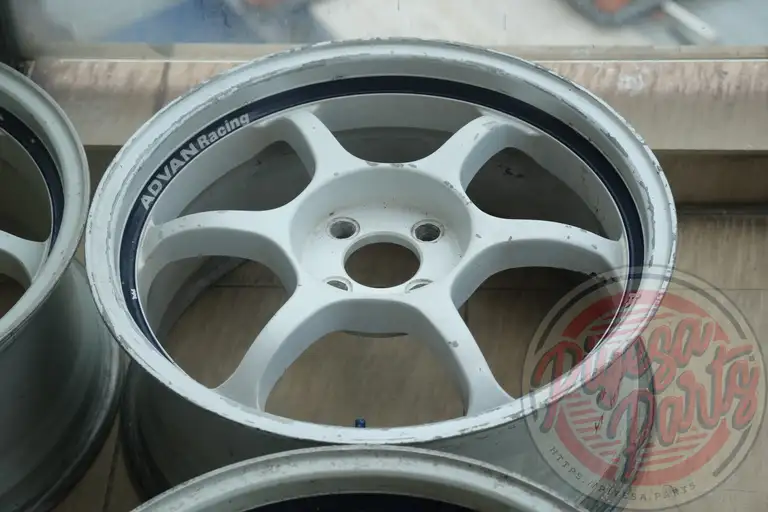 Yokohama Advan RG 17x7.5 +45 4x100