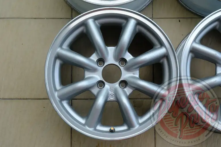 RS Watanabe F8F 15x6.5 +35 4x100