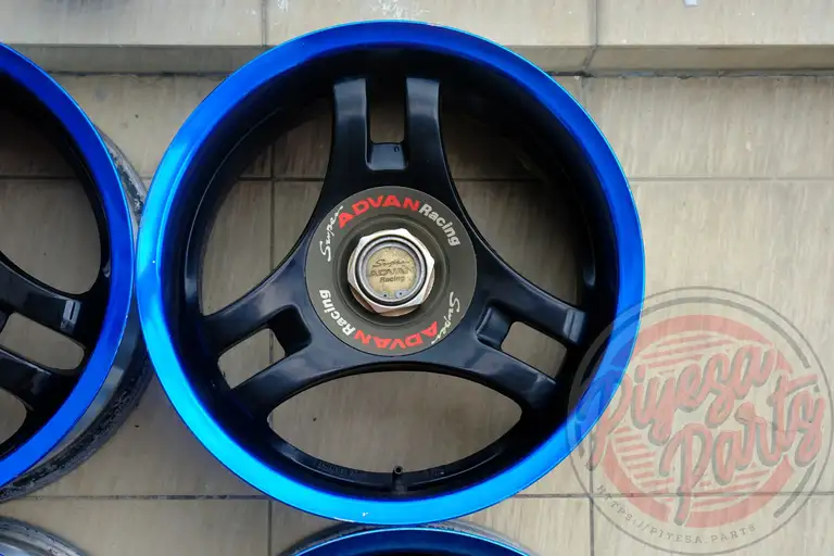 Yokohama Advan SA3R 15x6.5 +32 4x100