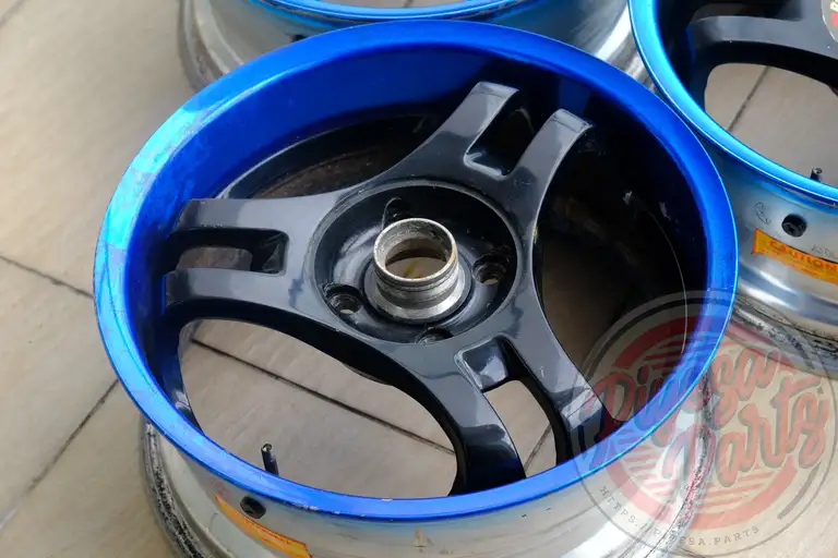 Yokohama Advan SA3R 15x6.5 +32 4x100