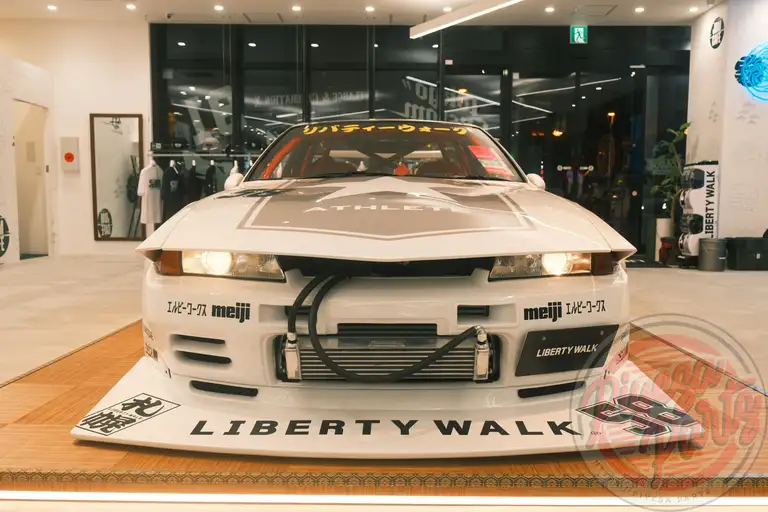 LB-KAIDO WORKS NISSAN R32 SKYLINE