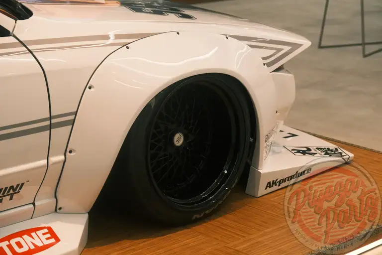 LB-KAIDO WORKS NISSAN R32 SKYLINE
