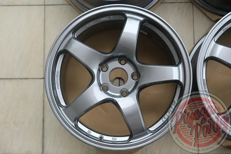 Brand New Enkei PF05 17x8 +35 5x114.3