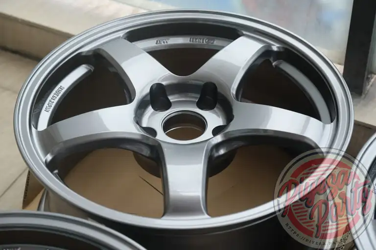 Brand New Enkei PF05 17x8 +35 5x114.3