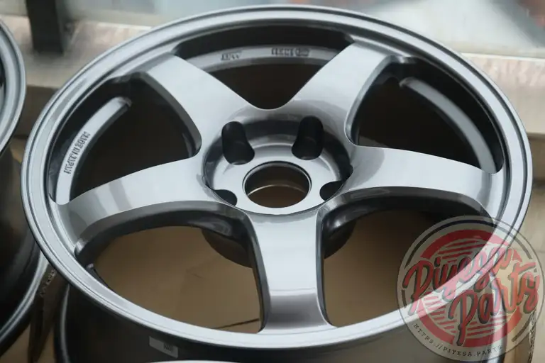 Brand New Enkei PF05 17x8 +35 5x114.3