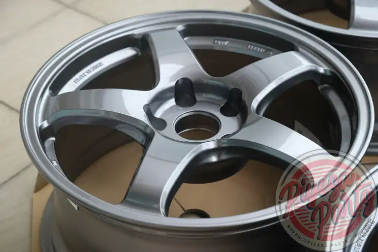 Brand New Enkei PF05 17x8 +35 5x114.3