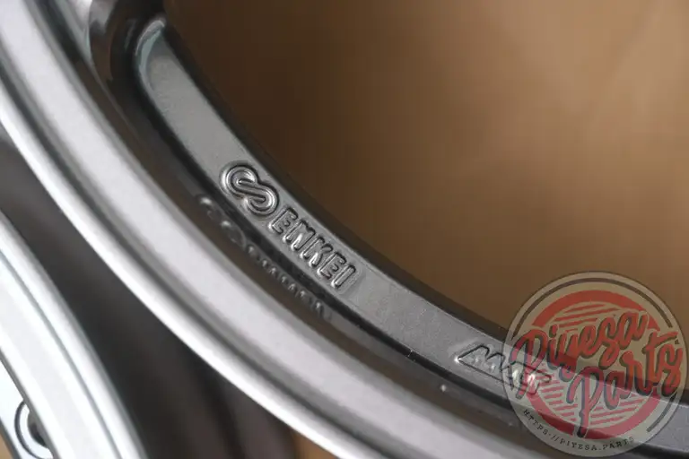 Brand New Enkei PF05 17x8 +35 5x114.3