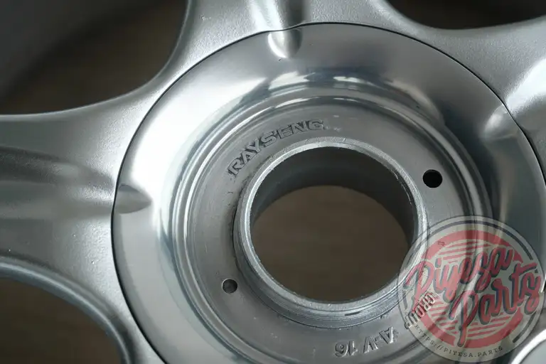 Rays Volk Racing Group AV 16x7 +35 4x100