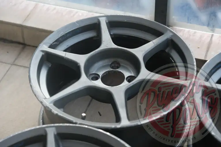 P1 Racing 16x7 +35 4x100