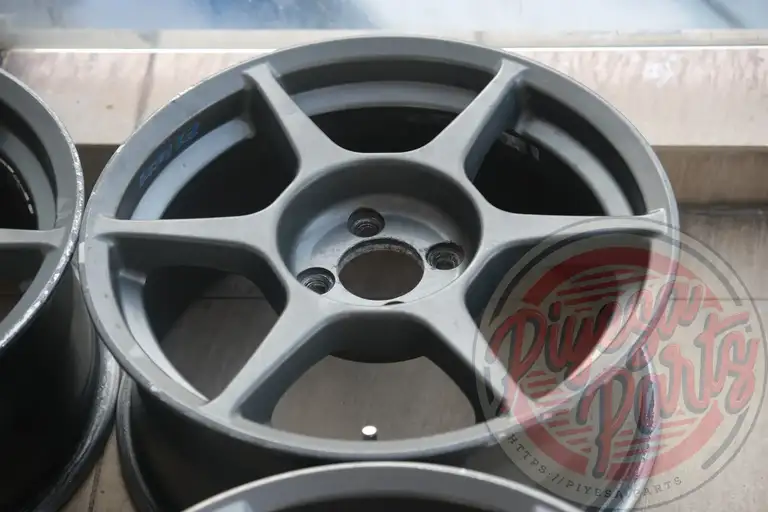P1 Racing 16x7 +35 4x100