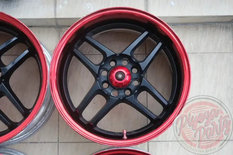 Tom's New Action 15x7 +35 4x100