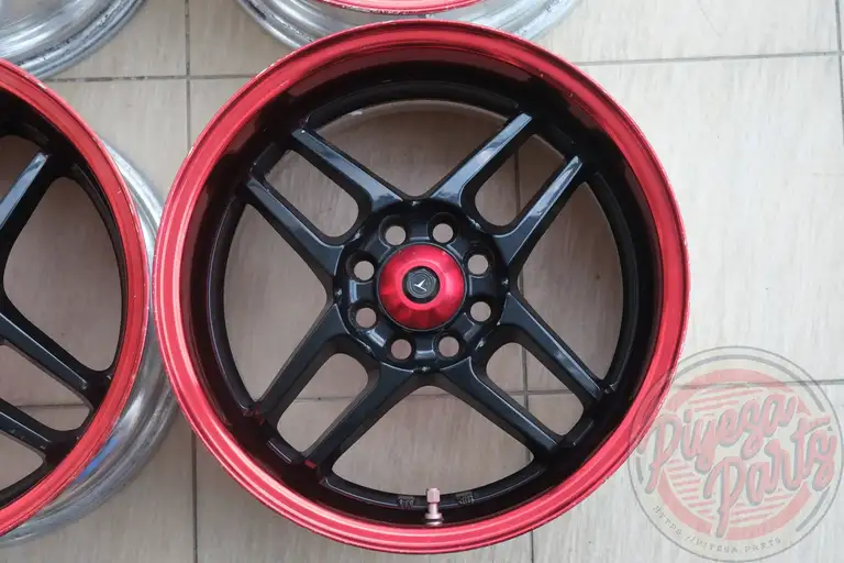 Tom's New Action 15x7 +35 4x100