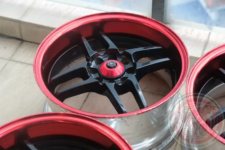 Tom's New Action 15x7 +35 4x100