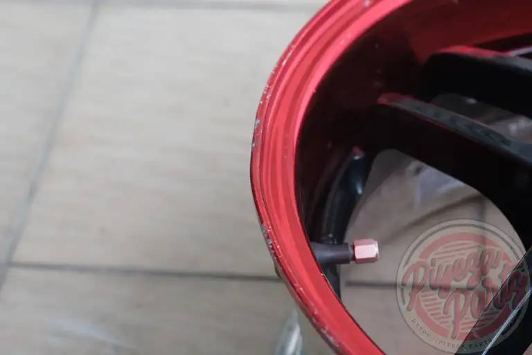 Tom's New Action 15x7 +35 4x100