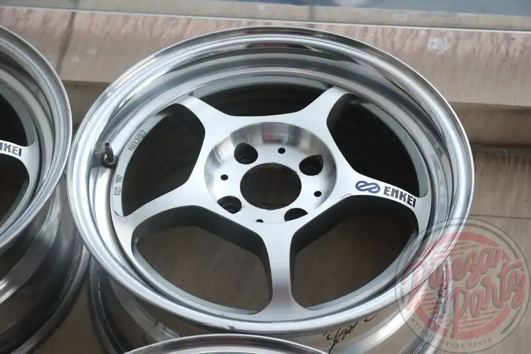Enkei J-Speed 3 15x6.5 +38 4x100