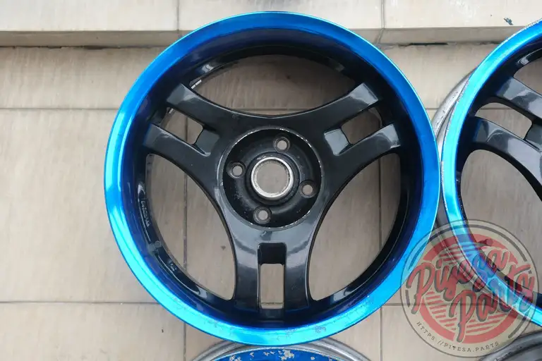 Yokohama Advan SA3R 16x7 +35 4x100